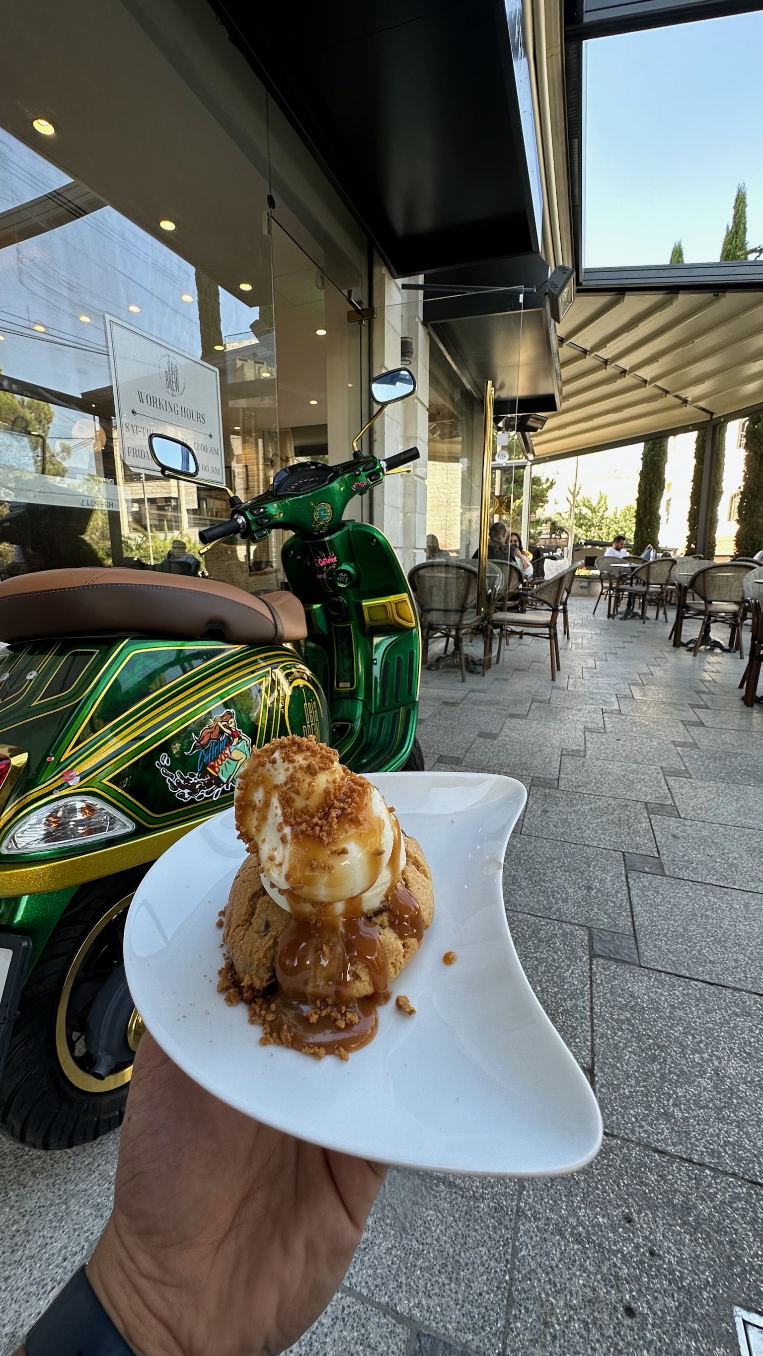 Deja Brew cookie sundae — seasonal dessert in Amman